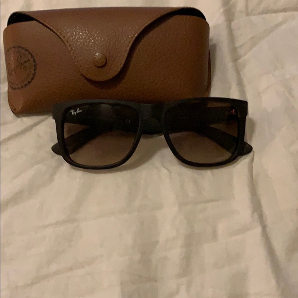 Ray Ban